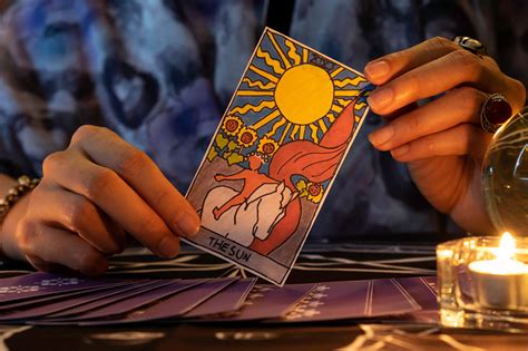 Tarot Card Reading Online Hindi